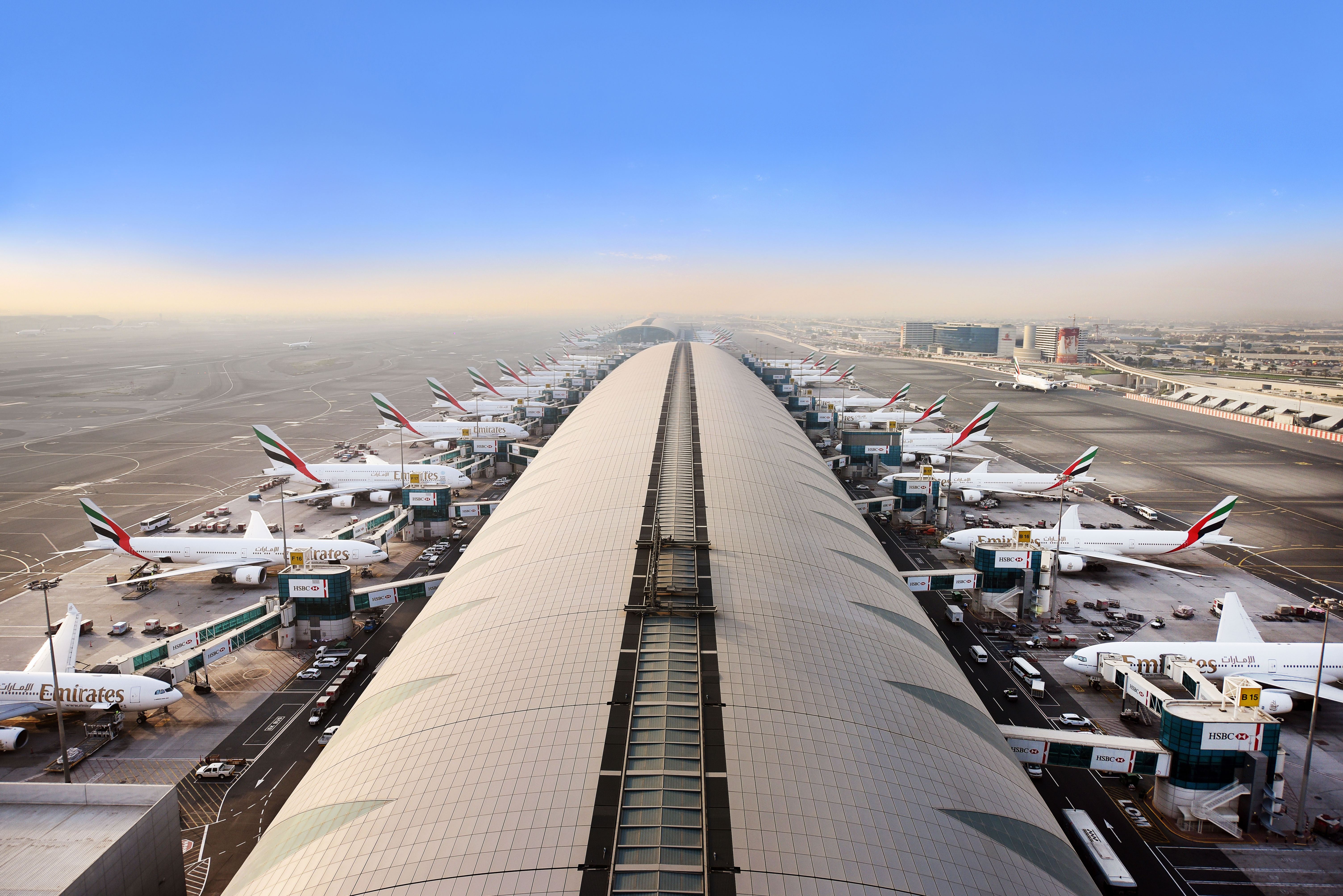 Emirates aircraft cover 432 million kilometres across the globe in six months