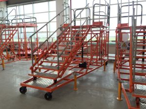 Aircraft maintenance access stand,ladder and platform