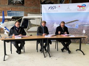 TotalEnergies, Groupe ADP and the FFA commit to installing aircraft electric charging stations on Ile de France airfields